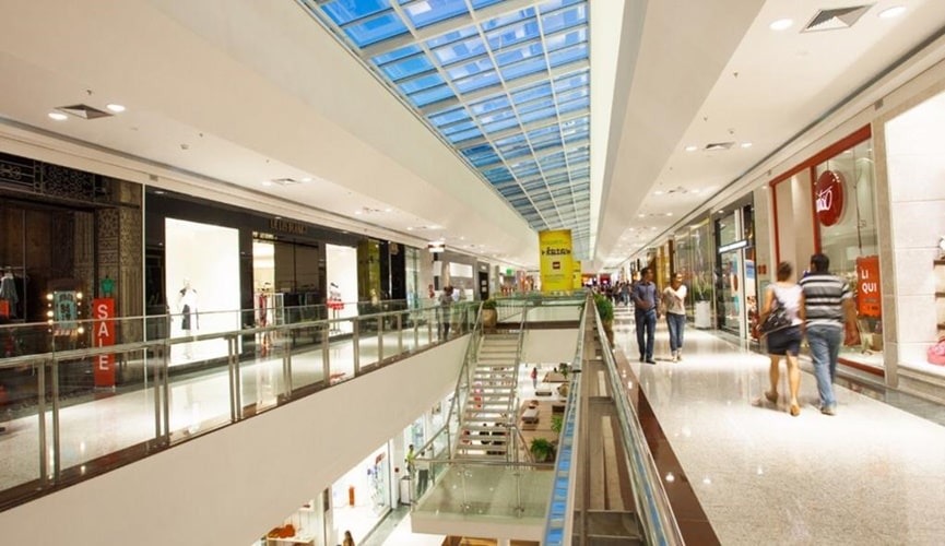 Consumidores trocam centros comerciaispor shoppings centers