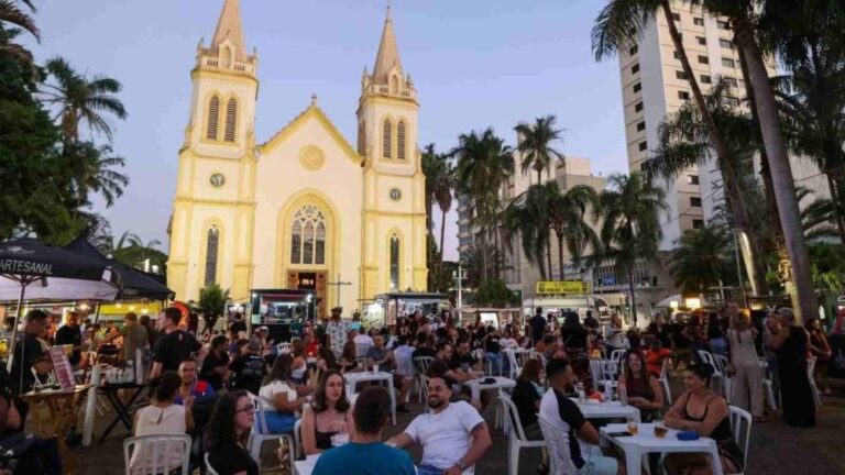 O Centro de Jundiaí volta a ser palco do Festival de Inverno neste sábado (25)