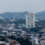 Frente fria provoca queda nas temperaturas e Defesa Civil orienta população sobre cuidados no inverno